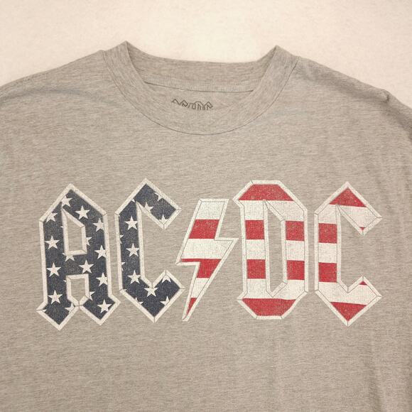 ACDC Band Crew Neck Short Sleeve Graphic T Shirt Mens Size Large LT Gray - Picture 1 of 9